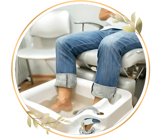 Professional paraffin pedicure for men to remove dead skin, soften feet and give relaxing spa experience at TrendMi